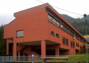 Scuola elementare pubblica, Calolziocorte (LC) - fotografia di Premoli, Fulvia (2015)