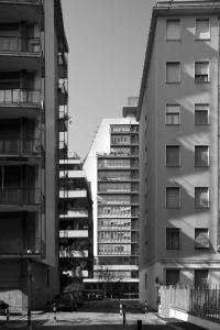 Complesso per abitazioni, negozi e uffici in corso Italia 13, Milano (MI) - fotografia di Introini, Marco (2011)