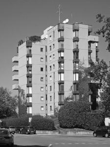 Quartiere Milano-San Felice, Segrate (MI) - fotografia di Sartori, Alessandro (2011)
