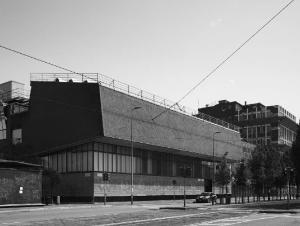 L'edificio visto da via Bonardi - fotografia di Introini, Marco (2015)