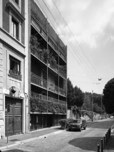 Edificio per abitazioni in via Corridoni, Milano (MI) - fotografia di Introini, Marco (2015)