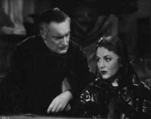 Fotografia del film "La danza del fuoco" - Regia Giorgio Simonelli 1942 - L'attrice Paola Barbara con un attore non identificato.