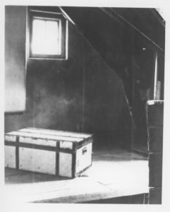 Seconda guerra mondiale - Paesi Bassi / Olanda - Amsterdam - Nascondiglio segreto di Anne Frank da luglio 1942 ad agosto 1944 - Attico con finestra - Baule