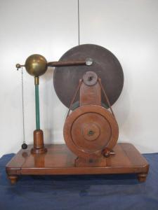Modello "Cecchi 1870" - macchina elettrostatica - elettricità e magnetismo