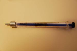 Siringa per insulina - medicina e biologia