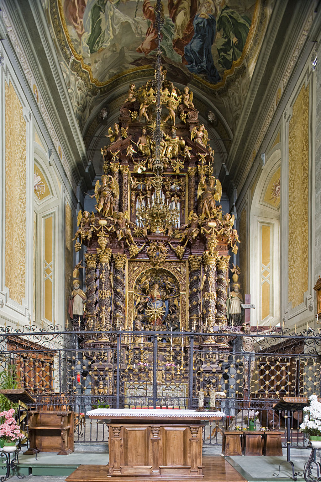 Grosotto, Santuario -  Pietro Ramus, Ancona della Beata Vergine.