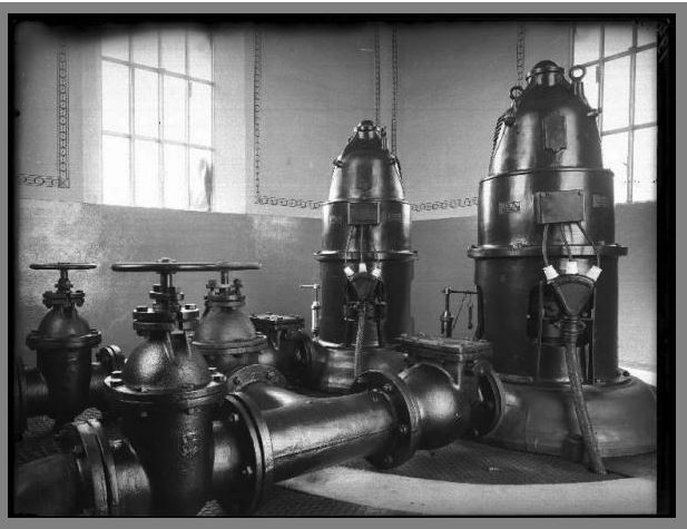 Stabilimento idrovoro della Travata - Cabina - Pompe Diesel Foto 1930