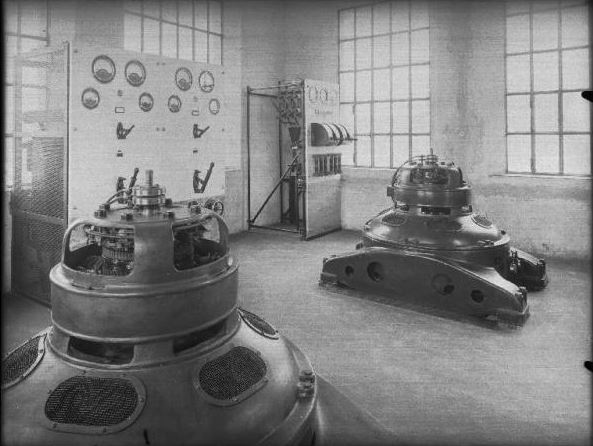 Mantova - Valletta Valsecchi - Stabilimento idrovoro – Motori delle pompe Foto 1926 – 1929