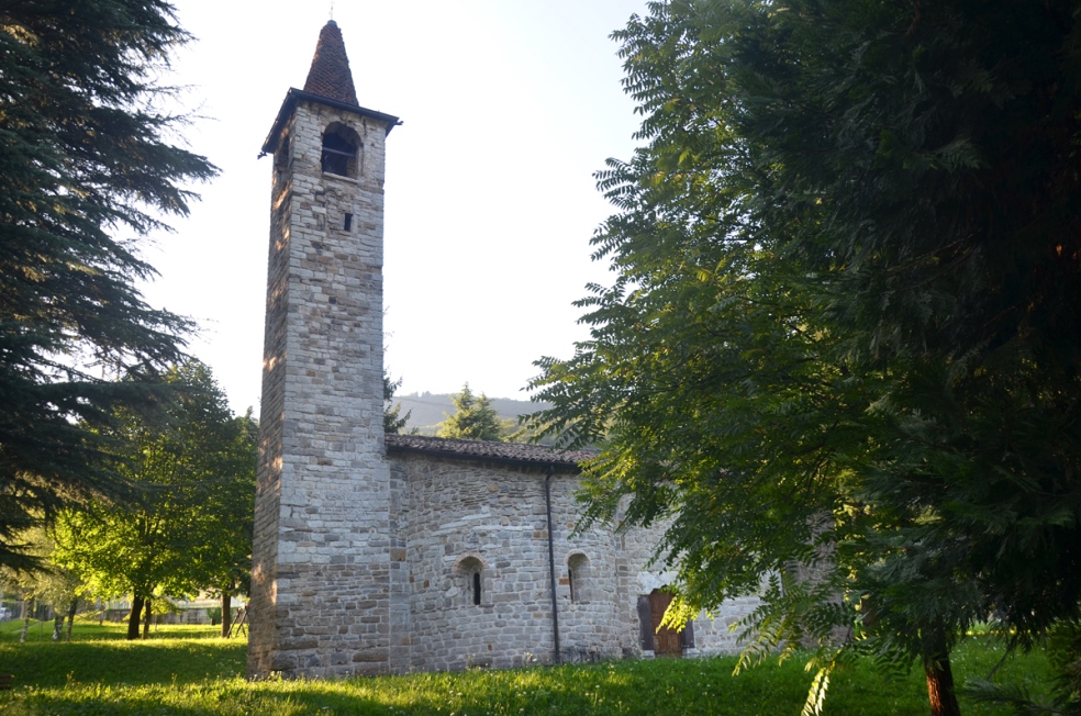 Chiesa di S. Pietro in Vincoli, Spinone al Lago. Foto Paolo Ardiani (clicca sull’immagine per la scheda)