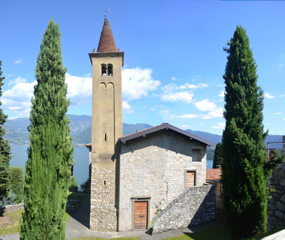 Chiesa di S. Pietro Apostolo, Tavernola Bergamasca. Foto Paolo Ardiani (clicca sull’immagine per la scheda)