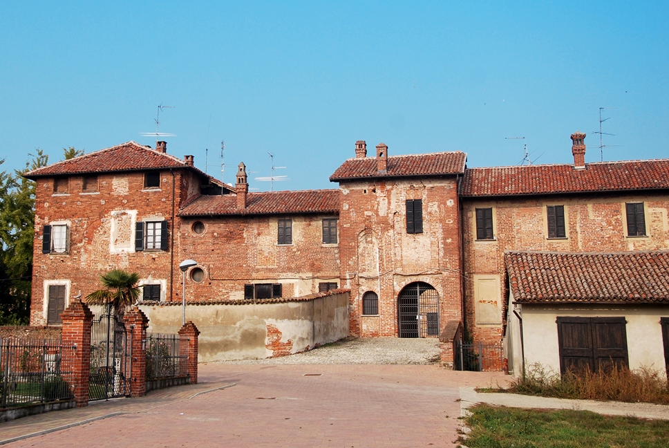 Castello di Agogna (PV) - clicca sull'immagine per la scheda