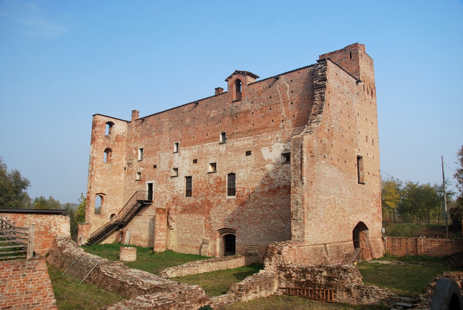 Castello Arena Po - clicca sull'immagine per la scheda