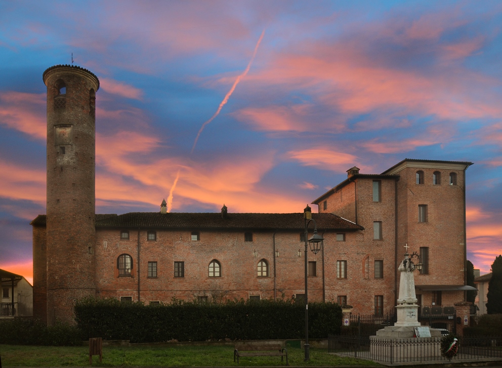 Castello Inverno (PV) - clicca sull'immagine per la scheda