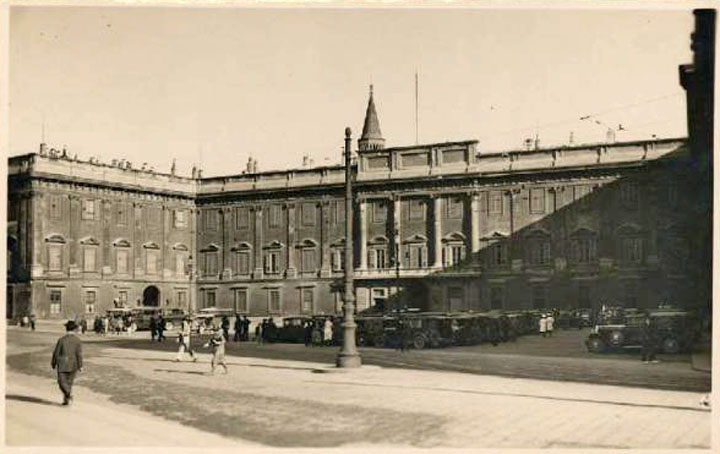 1919-25_palazzo_reale
