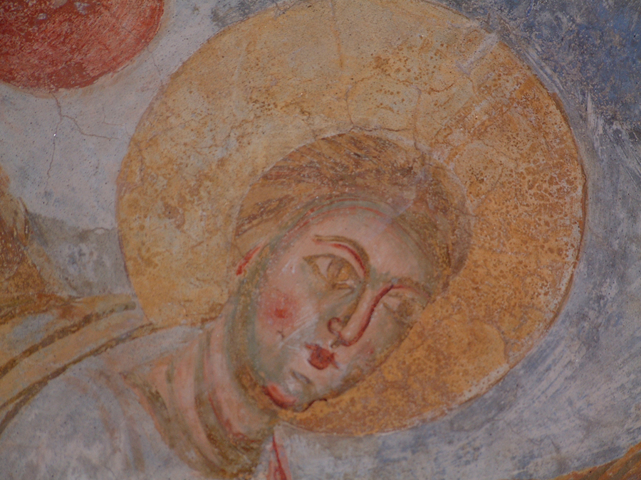 Novate Mezzola, chiesa di San Fedelino, affreschi dell’XI secolo, particolare del volto di un Angelo