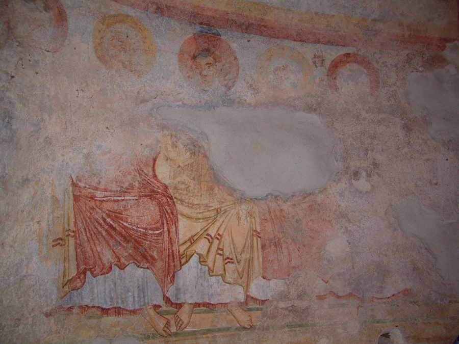 Novate Mezzola, chiesa di San Fedelino, affreschi dell’XI secolo, teoria di Apostoli