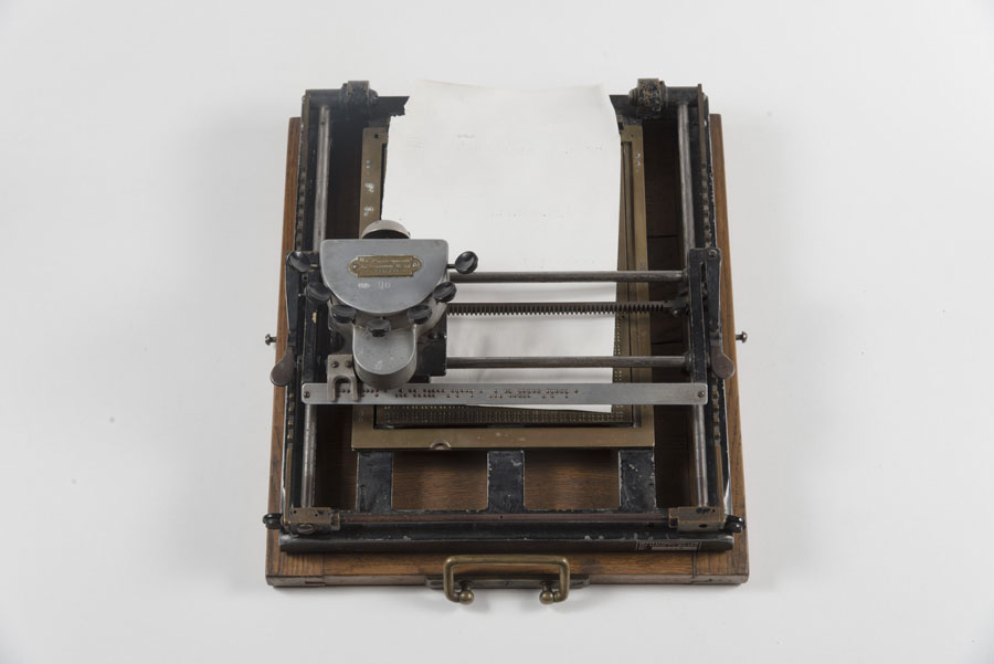 macchina per scrivere per non vedenti in braille, modello Constancon