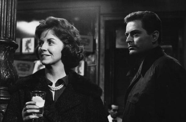 Fotografia del film "I delfini" - Regia Francesco Maselli 1960 - L'attrice Betsy Blair e l'attore Sergio Fantoni. Maselli, Francesco