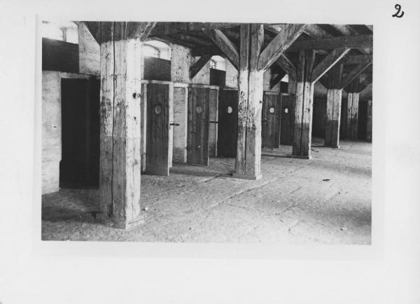 Campo di concentramento Risiera di San Sabba a Trieste: celle. Trieste, 1975-1980 Fotografia scattata dalla Fototecnica Giordano Quattri