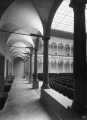 Restauro del chiostro di S. Antonio, Milano:interno del primo chiostro coperto, (AACR).