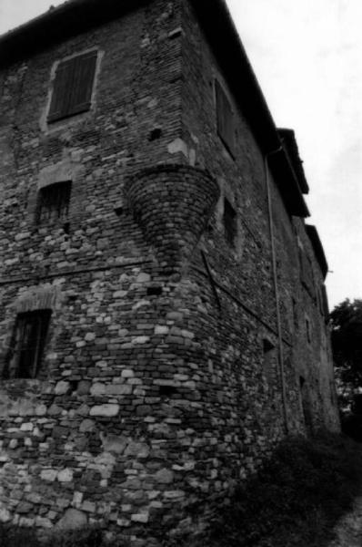 Castello di Montecalvo Versiggia