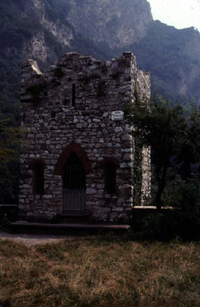 Rocca dell'Innominato (resti)