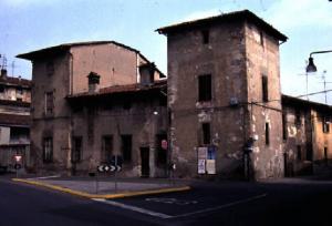 Torre Via Cairoli