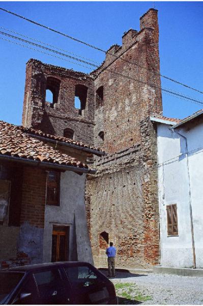 Torre del Castello di Costa de' Nobili