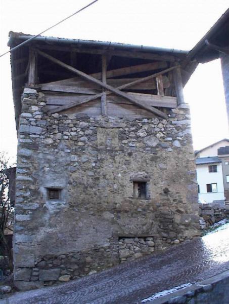 Edificio rurale in Via Rasica n. 1