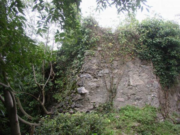 Mura difensive del Castello di Artogne