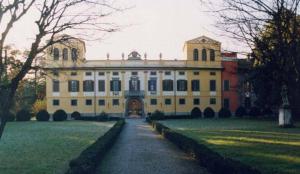 Villa Vertova Ambiveri Bonomi