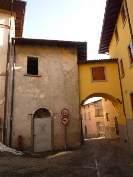 Casa Piazza Castello 2