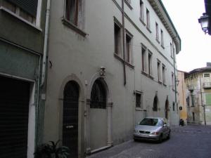 Palazzo Via Fantoni 93