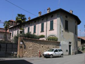 Villa Via Dante Alighieri 8