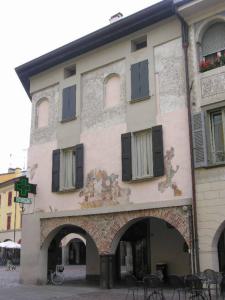 Casa Largo Zanardelli 1
