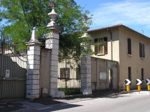 Palazzo Via Re Desiderio 20