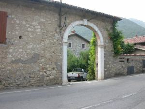 Casale Via San Vincenzo 39