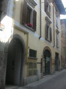Palazzo Via Zanardelli 153