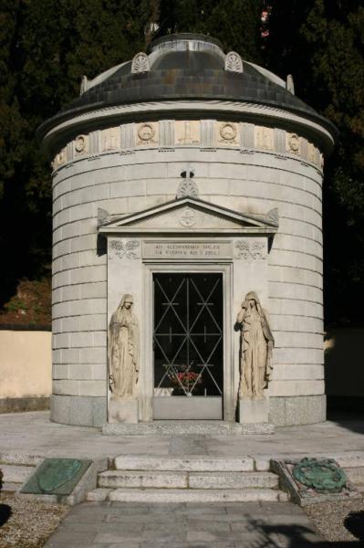Tomba di Alessandro Volta