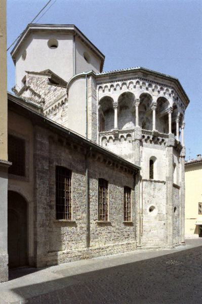 Basilica di S. Fedele