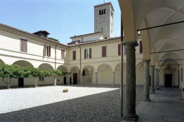 Monastero (ex) della Basilica di S. Carpoforo
