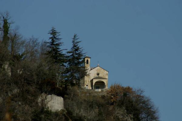 Chiesa di S. 
Eufemia e Giardino del Merlo - complesso