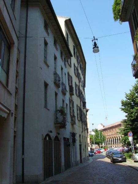 Palazzo Via Osti 8
