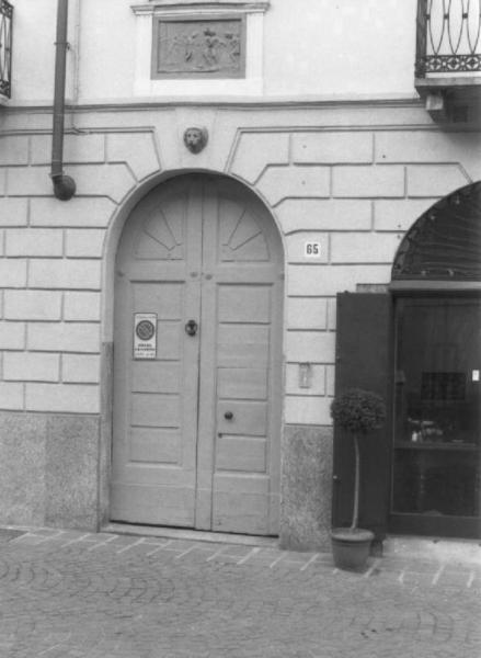 Casa Corso Umberto I 65