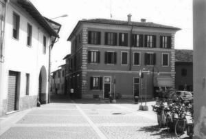 Palazzo Piazza Santa Maria 6