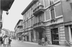Palazzo in stile liberty Corso Italia 41