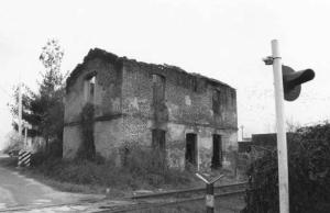 Casello e linea ferroviaria Monza-Lecco