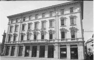 Palazzo Piazza Roma 10