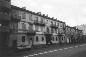 Casa per abitazioni economiche Corso Milano 27