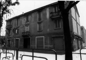 Casa Via Manzoni 53